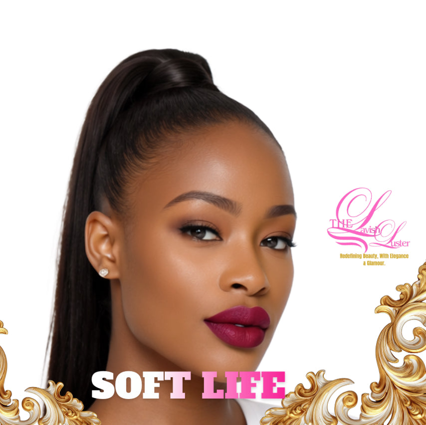 Lightweight matte lipstick with soft matte texture